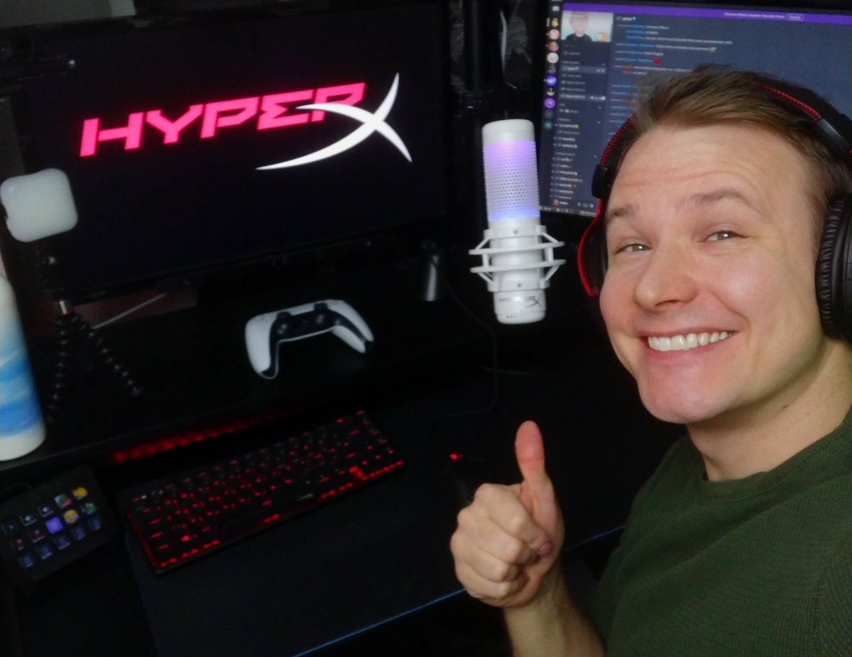 LaeppaVika's tweet image. Jee taisteluasema-#selfie #ad

Kiitos @HyperX:lle gamer gear päivityksistä! Alloy Origins-näppis ja Pulsefire Haste-pelihiiri ovat olleet loistavia!

Katso itsellesi myös huippu HyperX-tuotteet täältä:
hyperx.gg/LaeppaStreamHX

#HyperXNordic