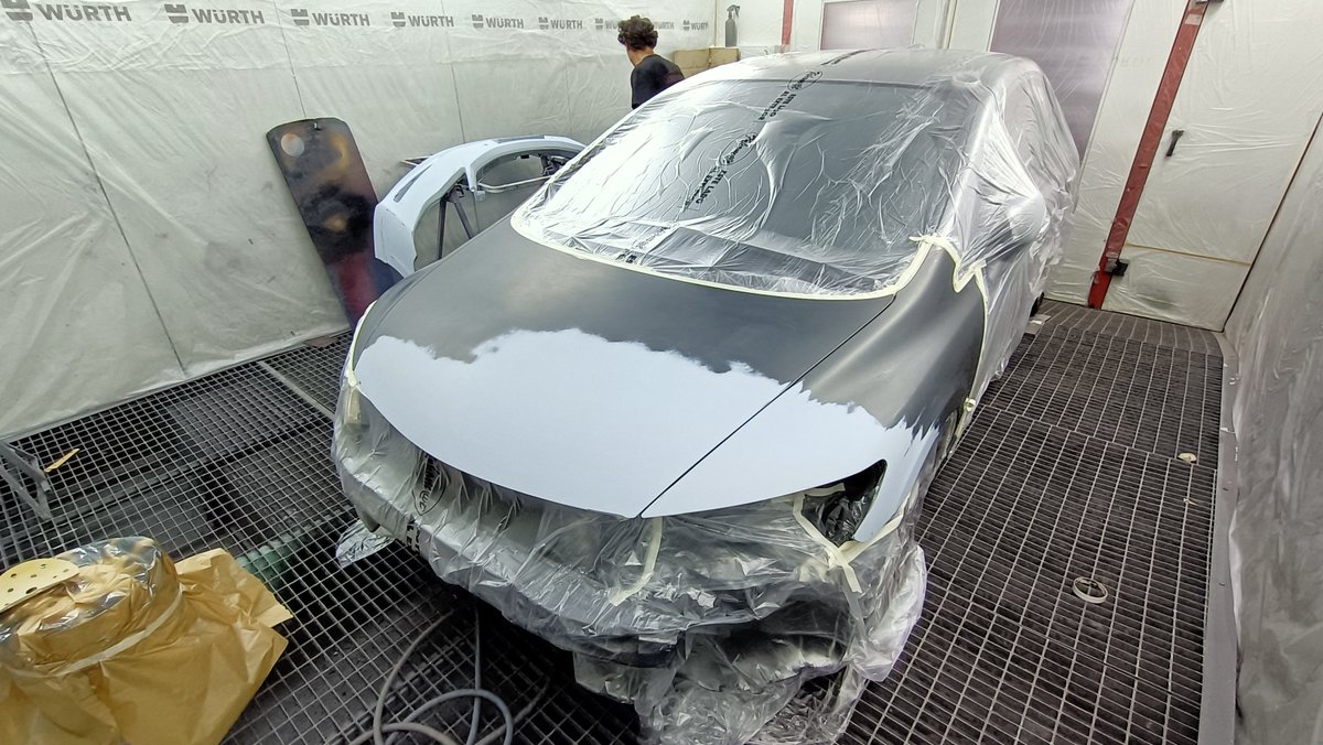 aiko_motor's tweet photo. ¡Así salía este @Honda #Civic del #taller! 🛠️💪
Completamente nuevo y reparado como recién salido de fábrica 🏭 
#chapaypintura #taller #tallermadrid #madrid #tallerchapaypintura #reparaciones #tallerdeconfianza #reparar #honda #hondacivic #hondalife #hondalove #tallermecanico https://t.co/ctrIj5AHnJ