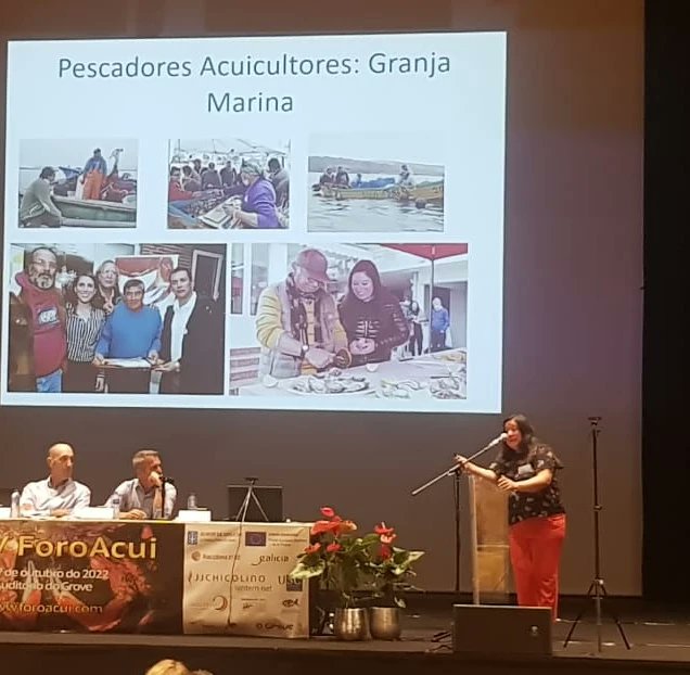 comounpescado's tweet photo. En @FOROACUI vinimos a contar que muchos pescadores y pescadoras se han diversificado a la Acuicultura de pequeña escala en Chile #ostras #ostion #algas #piure #cojinobadelnorte
#acuiculturaenareasdemanejo
#granjamarinasostenible https://t.co/Bw7xhCFbd6