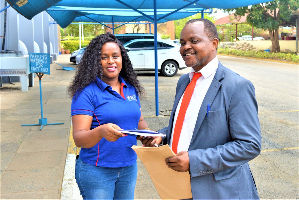 nita_kenya's tweet photo. Team @nita_kenya resplendent and ready to serve our customers with a big smile as #CustomerServiceWeek comes to a close. We are committed to ensuring that service is always above par, surpassing our clients expectations. #CelebrateService #Integrity #ExcellentServiceDelivery https://t.co/2Wjg009BNa