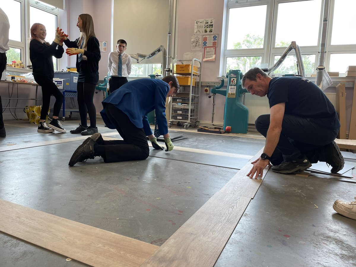 BuildYourFutur8's tweet photo. We are at @DunblaneHS today delivering construction skills mini-masterclasses in 3D/Thermal Surveying, use of drones in construction &amp; floor laying.Promoting diverse roles in construction with @balfourbeatty @skillsdevscot @TylerLJohnston @DYW_ForthValley @BuildUK @macgregorfloor https://t.co/K0uKol6Bjg