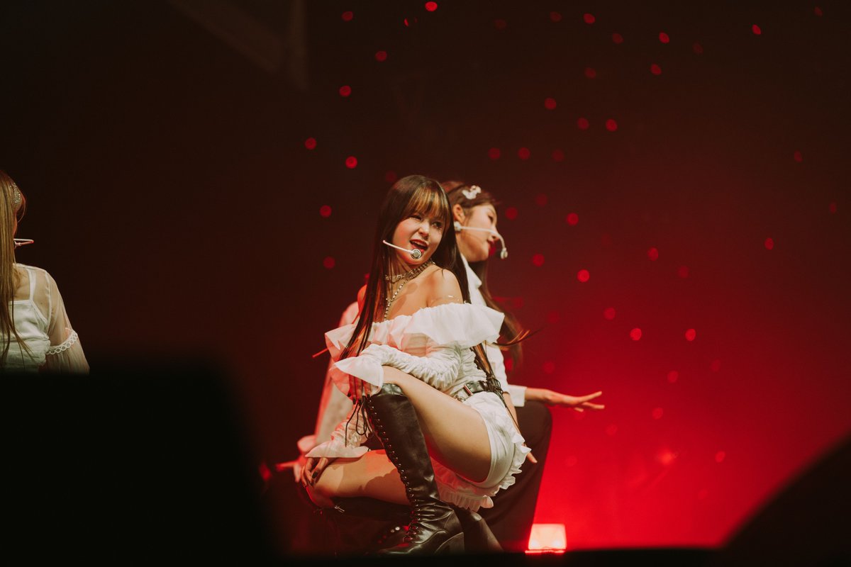 Lotta cool K-pop piccies over on my insta these days if anyone is interested 🫰🏻🫰🏻🫰🏻.

instagram.com/jaywennington/

#kpop #EXO #Chen #Kai #Chungha #Everglow