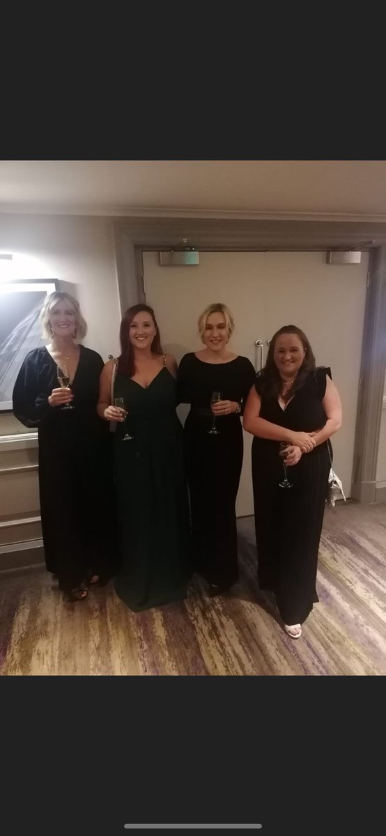 Mulla_8's tweet photo. Team @DYWGlasgow at the @GlasgowBusAward last night. Great night celebrating Glasgow's Businesses @Glasgow_Chamber

#GBA22 https://t.co/19OOpAl7WG