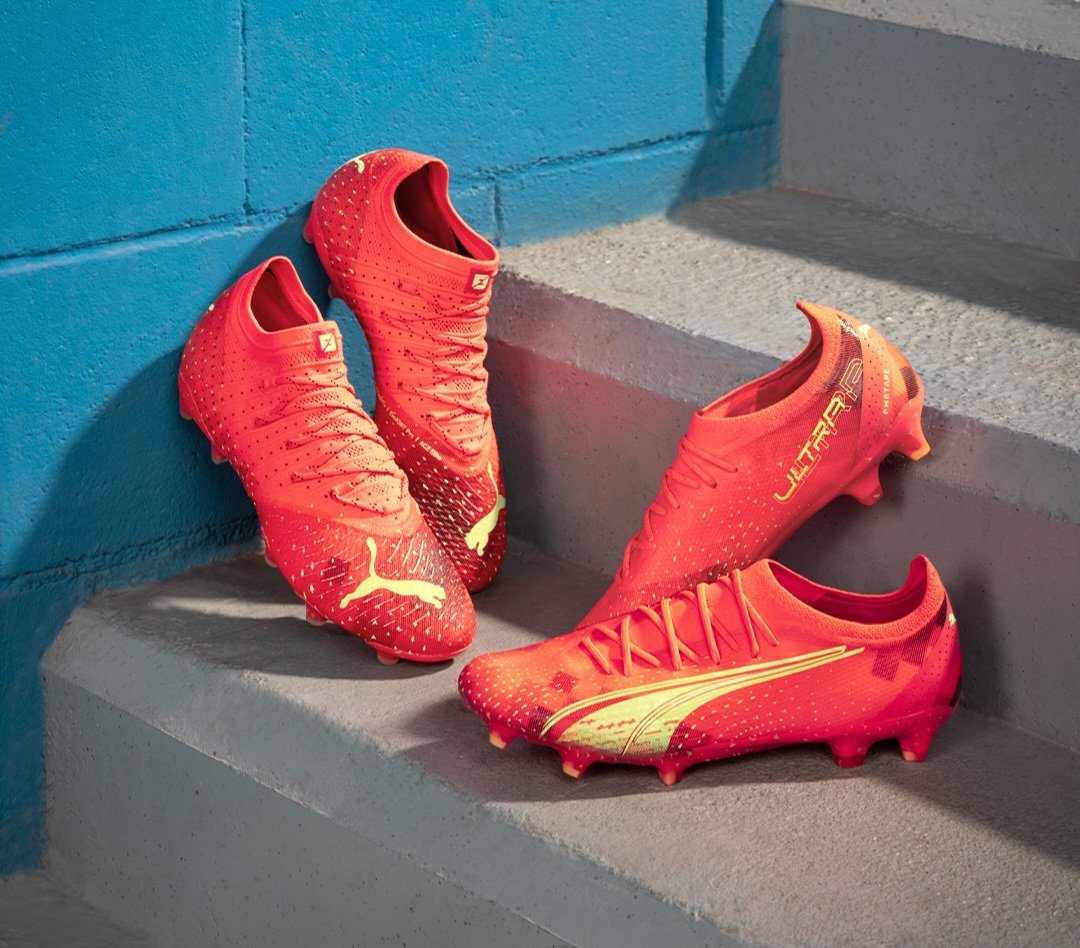 BraMahlatse's tweet photo. PUMA has launched their #GenerationFearless campaign featuring the new ULTRA and the FUTURE 1.4 football boots in both Unisex and Women’s fit as worn by the likes of Neymar Jr., Antony, Kingsley Coman, Fridolina Rolfö, Sara Björk, Nikita Parris and Memphis Depay.
@DougCarew https://t.co/jUJYjoDSUb