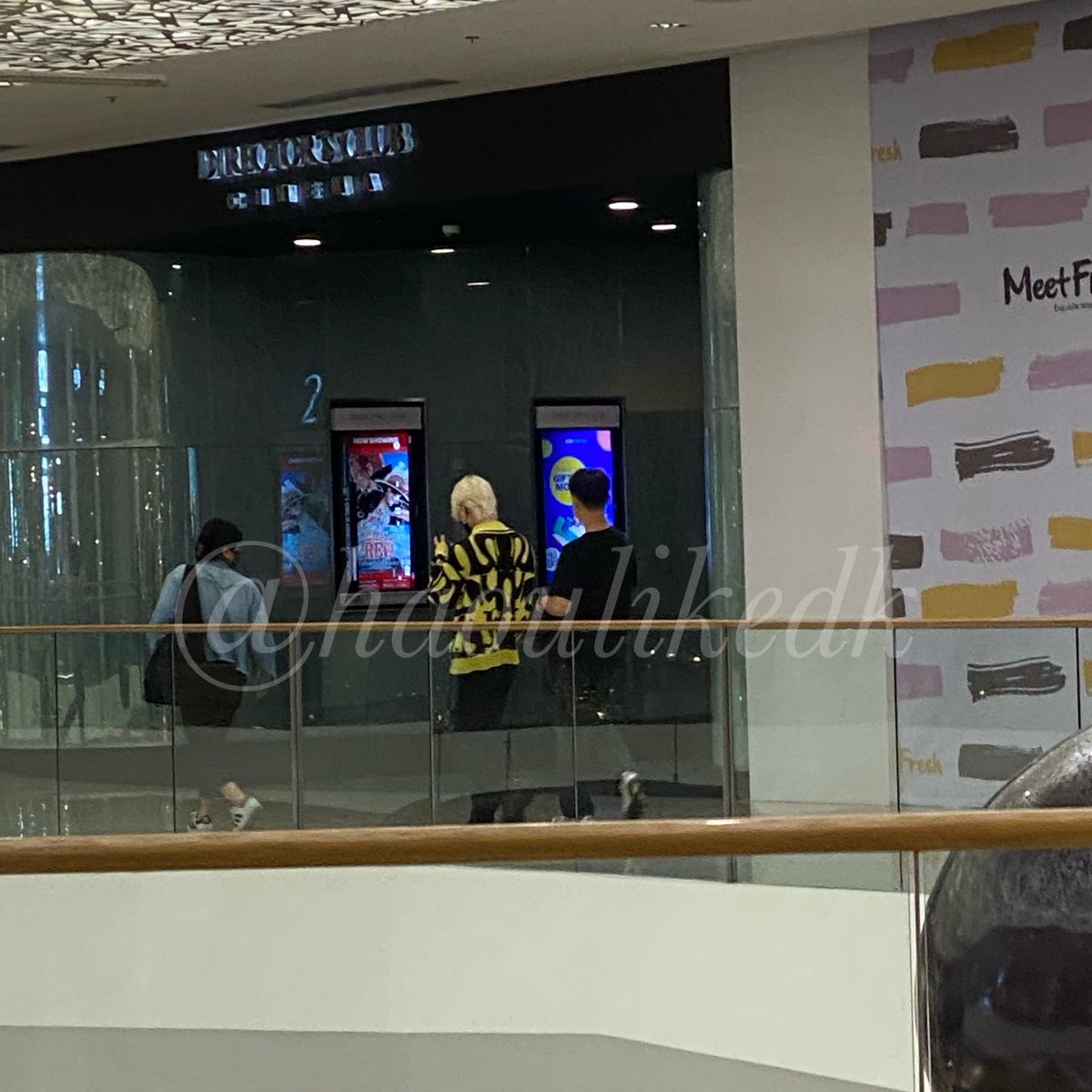haoulikedk's tweet photo. OKAY SINCE PINOST NA NYA JUST WANNA SAY I SAW IT FIRST 🥹🥹🫶🏻🫶🏻🫶🏻 

saw jun while running errands earlier 😭😭 U HAVE NO IDEA HOW HAPPY I AM PLS I WASNSHAKING SO MUCH https://t.co/oye38mmNP6