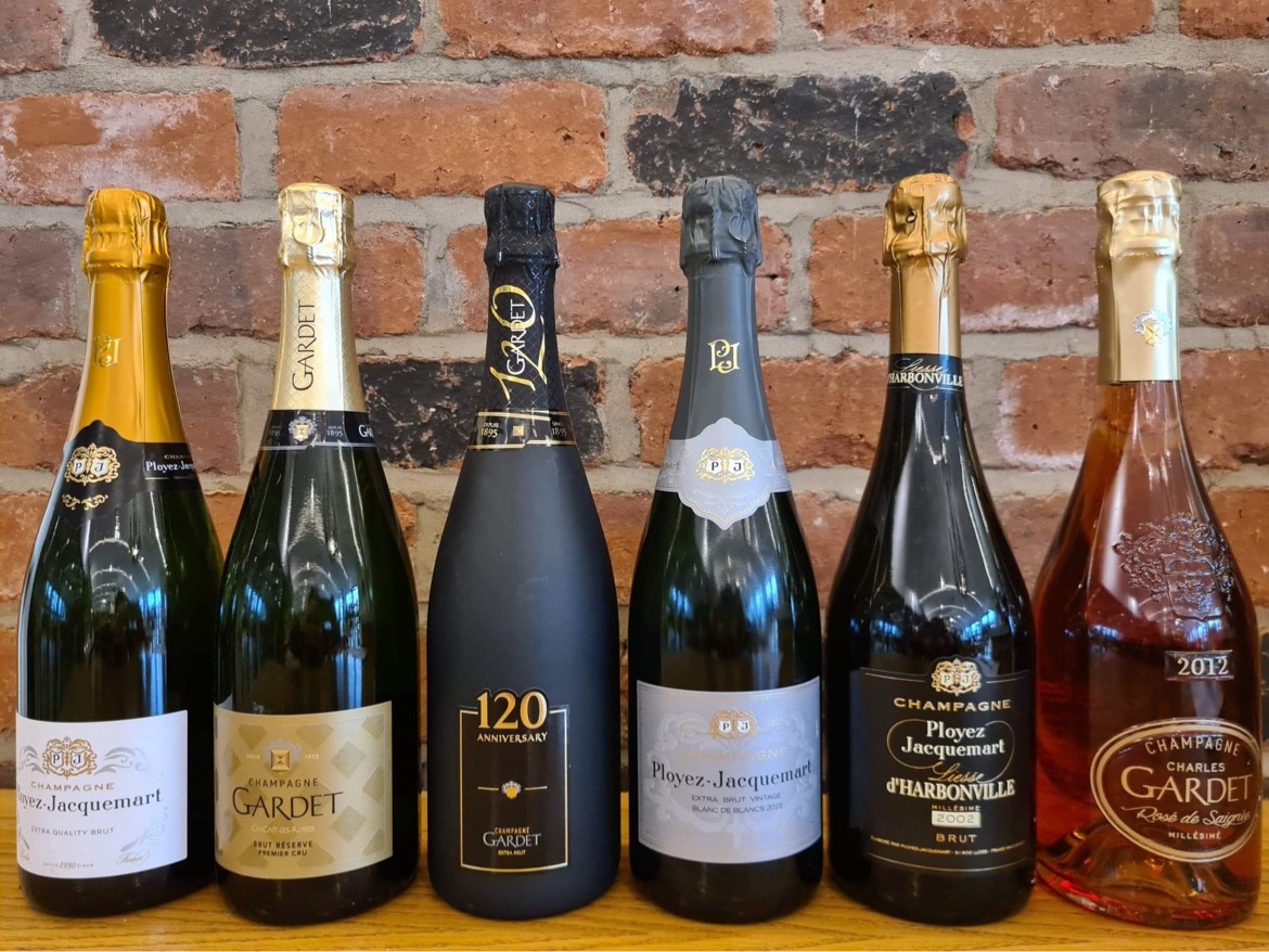 Last week we were joined by Christophe Prieux of Champagne Gardet and Champagne Ployez-Jacquemart 🥂

Christophe's daughter, Clémence, will also be attending our Cellar Door Christmas Portfolio Tasting later this month and is looking forward to meeting you all!