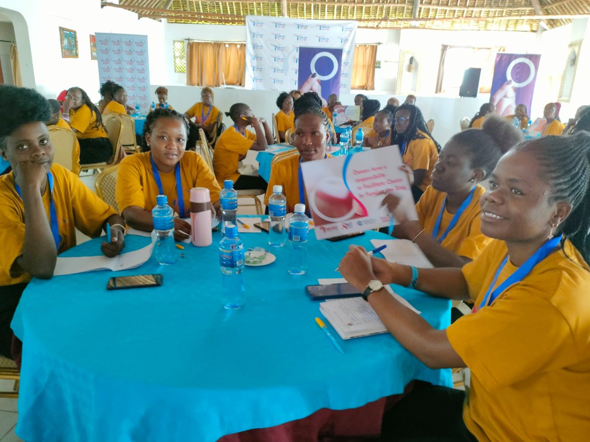 ChroniclesVee's tweet photo. Women in Africa are demanding for it so please Fund the Ring
#WithMeInMe #FacilitateChoice 
@WACI_Tweets @IPMicrobicides @HIVpxresearch @LVCTKe @PJeckonia https://t.co/DFxCDmI9ia