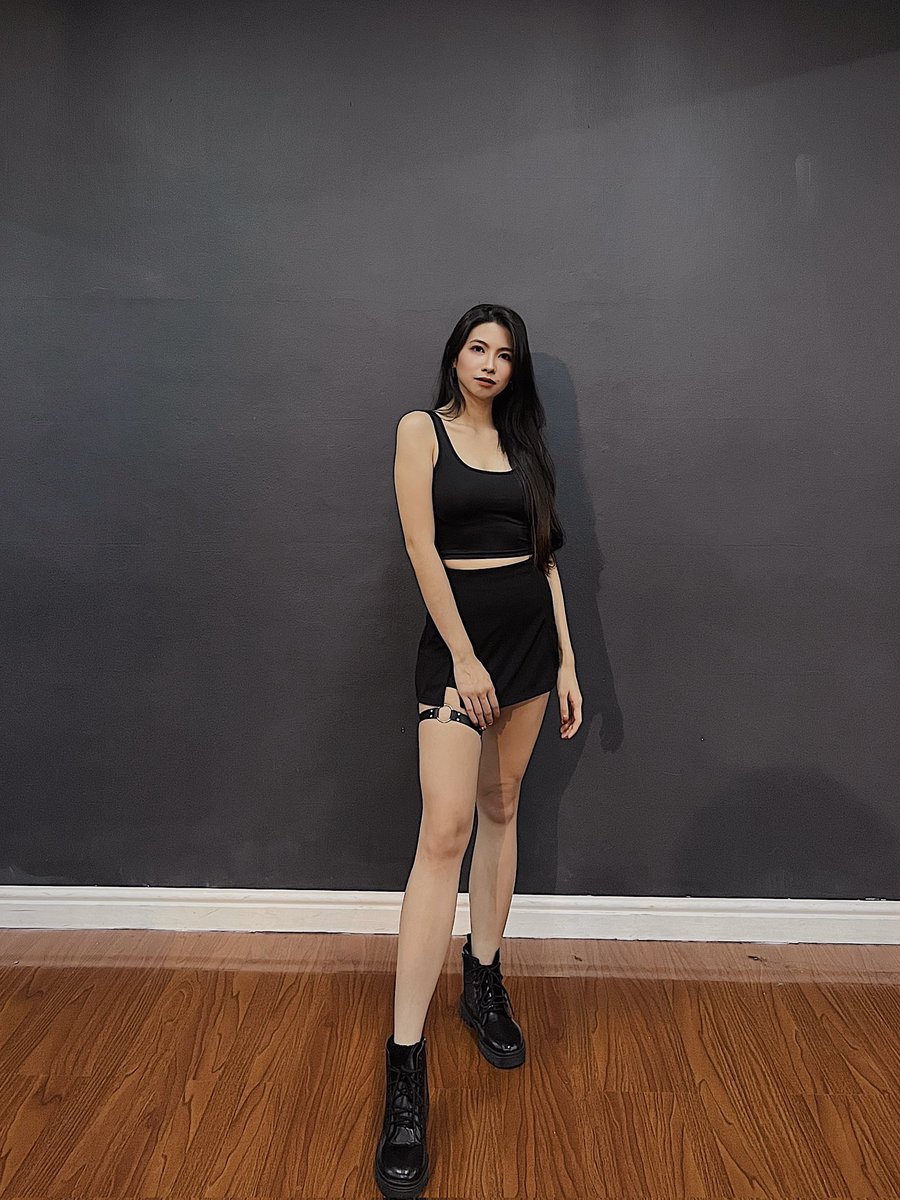 [#EIGHT_Ellie] 

<FEARLESS>
Dance Cover 

2022. 10. 12
#8Eight_Official #ELLIE #Fearless