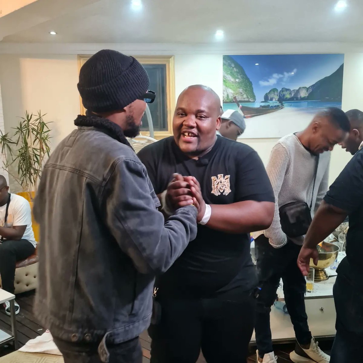 TMM_ZA's tweet photo. New Episode out now we interviewed 
Boity, Oscar Mbo, Reece Madlisa, Leehleza and sooo much more even exclusive performances by Andile Mpisane

Watch Now
https://t.co/AfUukzbTOl

#IyashoByLKG #PodcastAndChill #MoneyInSmile #UthandoNesthembu Rob Hersov https://t.co/pvMGZOcpCn