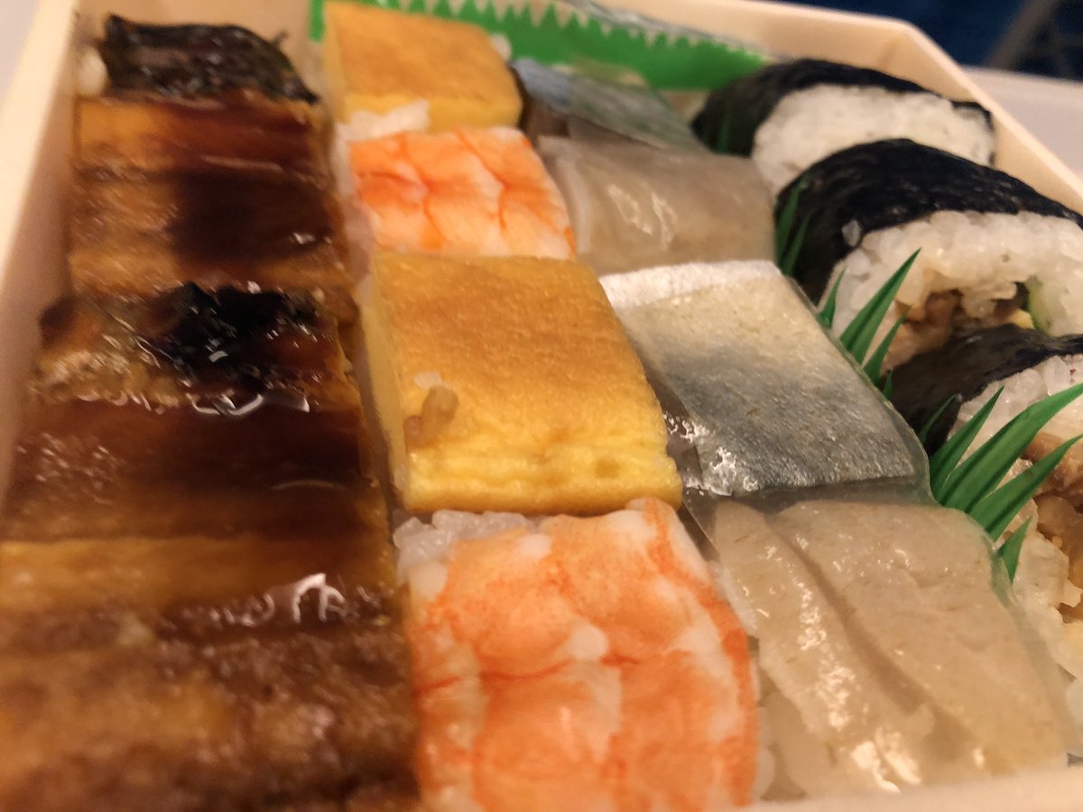 美しく、優しい、大阪寿司。名古屋で買っても大阪寿司。