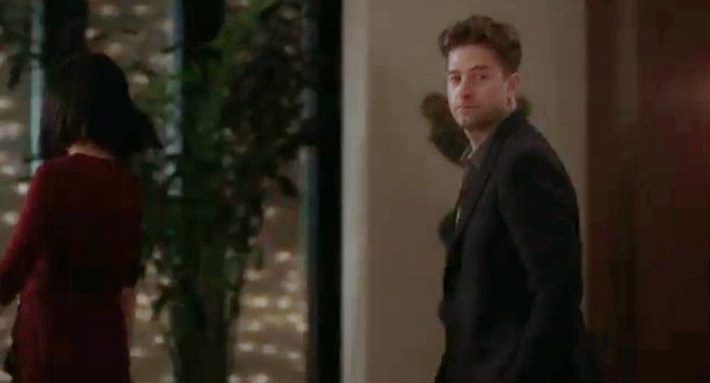 sickfullmoon's tweet photo. they'll always find their way back to each other 💘🤧 #mernick https://t.co/cnsicDR6cM