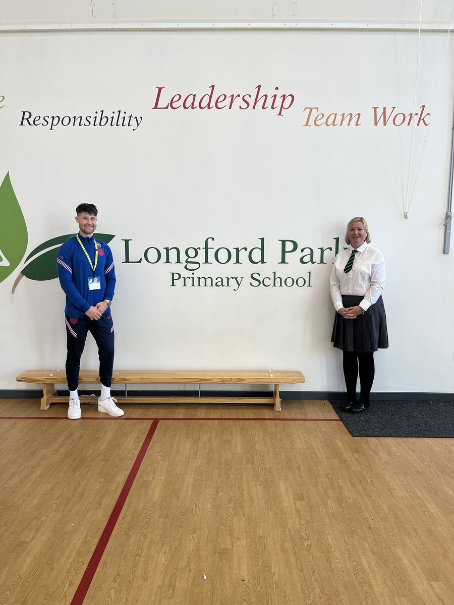 to Longford Park Primary School