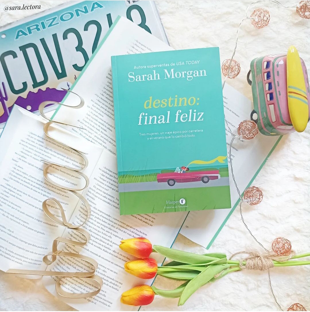 HarperCollinsIB's tweet photo. ✍️ Sobre #DestinoFinalFeliz, de @SarahMorgan_: "Con una narración sencilla y unas protagonistas muy reales, trata temas universales de forma delicada, centrándose en las relaciones de amistad, materno-filiales y de pareja".

🔗Reseña: https://t.co/vmYtnGXwsx
📸 de @SaraLectora https://t.co/wTiETuE8pe