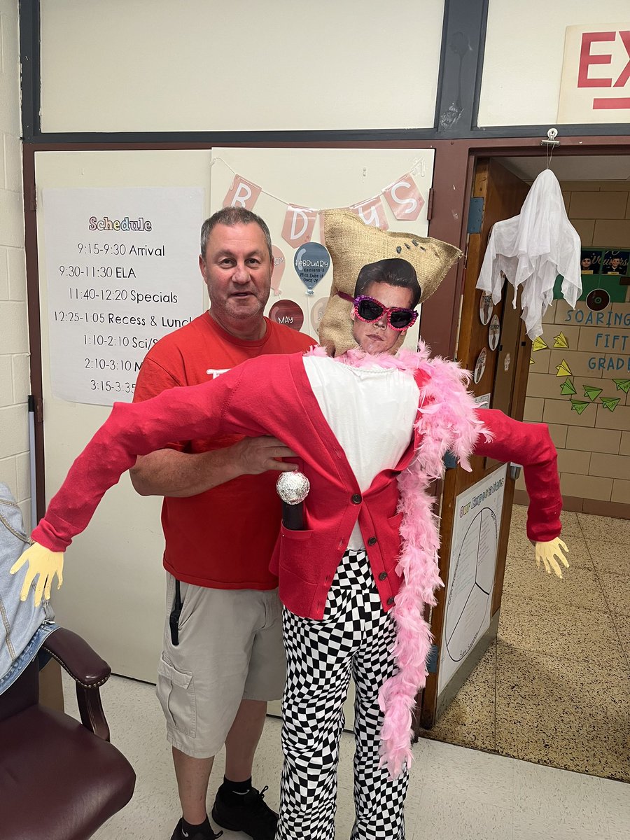 MissDobzanski's tweet photo. The link to vote for Duffield’s Scarecrow competition is live! If you liked our scarecrow, all you have to do is put your name, check off Harry Styles, and submit! 

https://t.co/9kMCGSuaHo https://t.co/jb5vTE39vo