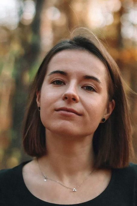 kudablog's tweet photo. Questa è #AnastasiiaYalanskaya, attivista per i diritti civili per il Center for Civil Liberties in #Ucraina, uccisa a marzo, appena fuori #Kiev, mentre consegnava cibo ad un canile che era rimasto senza cibo!
Oggi l'organizzazione nella quale si batteva, ha vinto il #NobelPace. https://t.co/DGaufZjZFp