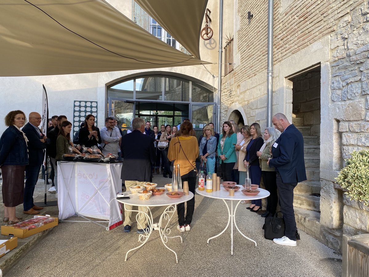 Les adhérents de l'Association des Entreprises de l'Actiparc de Grézan se sont mobilisés hier pour le café du mois au Mas Merlet.

L'occasion d'échanger avec <a href="/tangobus_fr/">Tango</a>, <a href="/Unapei30/">Unapei 30</a>, et l'association Soignons la terre, soignons les hommes.