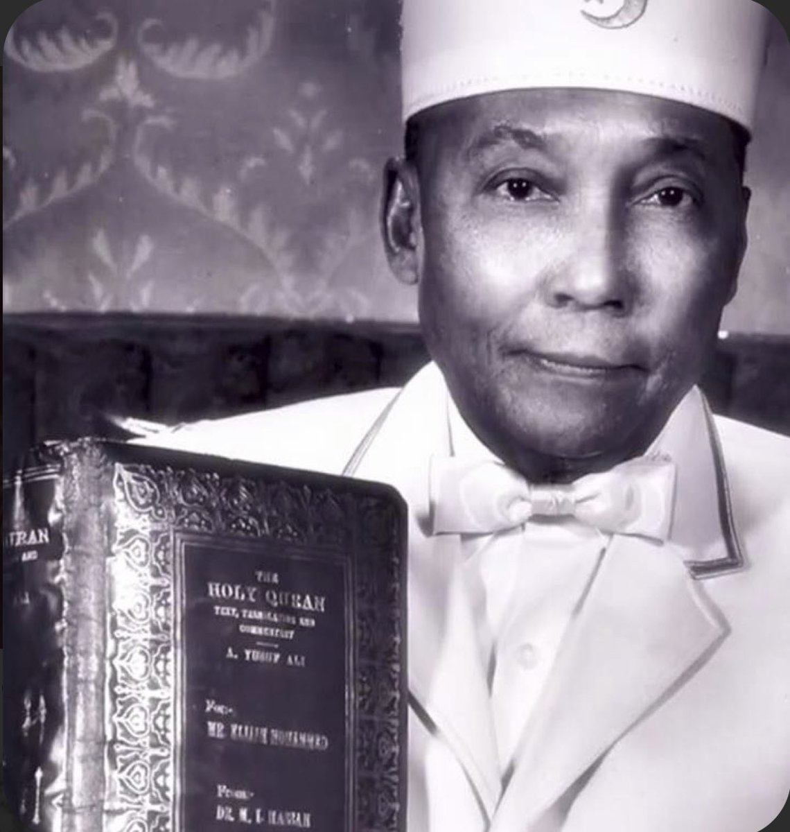 iamlisamuhammad's tweet image. Our Redeemer lives. Today we celebrate the birth of The most Honorable Elijah Muhammad, The eternal leader of the Nation of Islam. We will forever praise his name and thank Allah (God) for raising among us, a Saviour for our people and all humanity. 
#ElijahMuhammad
#NOI