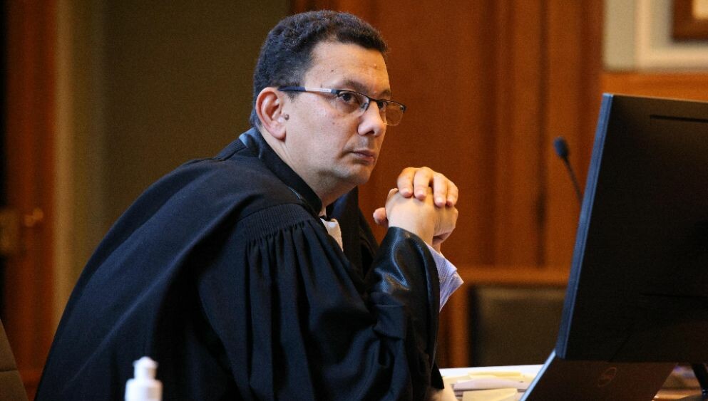 Supporter corse éborgné à Reims : deux ans de prison avec sursis requis contre le policier Christophe Mercier
➡️ l.francebleu.fr/Oc8h