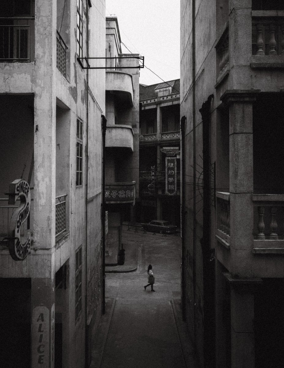 FishMonkeyCow_'s tweet photo. Old streets https://t.co/XvGyKG4tI0