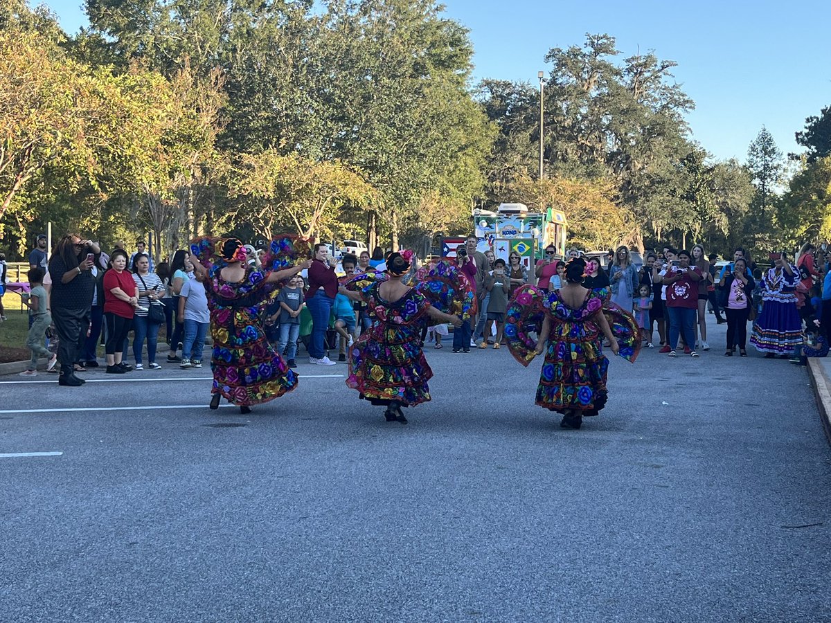 Ashley Snider tweet media