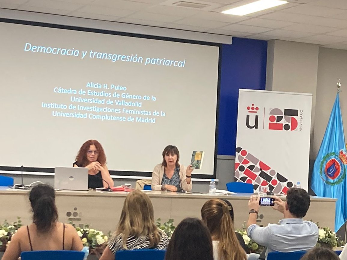 María Ávila Bravo-Villasante tweet media