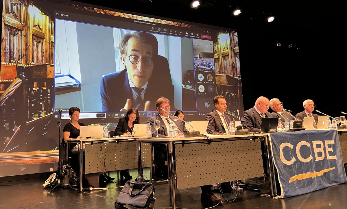 CCBEinfo's tweet photo. #CCBEStandingCommittee Florian Geyer, Head of Unit for Fundamental Rights and Rule of Law, European Commission’s Directorate General for Justice and Consumers presents the European Commission’s 2022 #Ruleoflaw report. https://t.co/yJ9uXx57rL