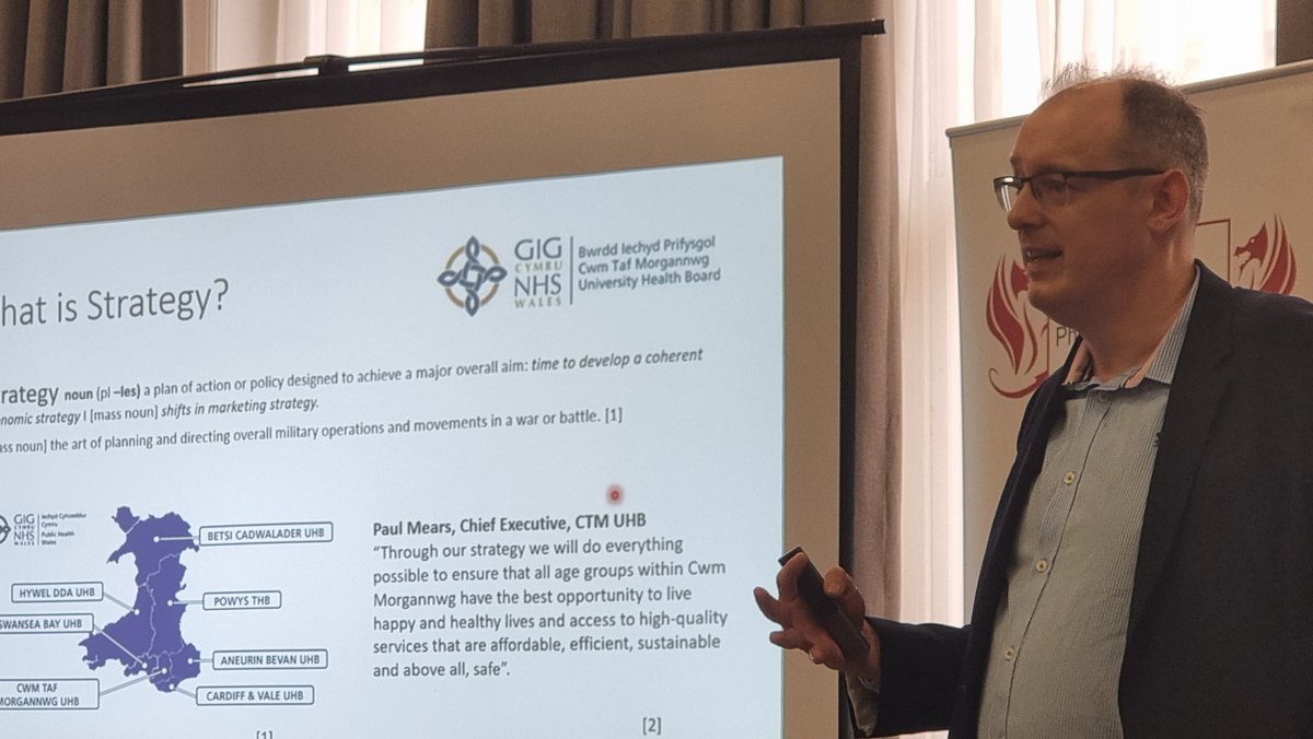 SocPhysWales's tweet photo. Our registrars hear about Strategy &amp; Planning in the NHS from Dr Bolt from @CwmTafMorgannwg #spwm4m https://t.co/l9JTcKSVar