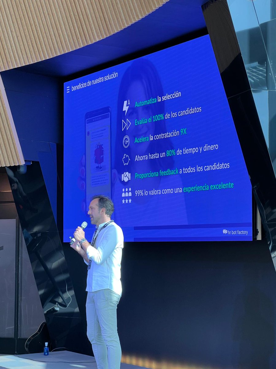 velorahr's tweet photo. ¡GANADORES HR TECH SUMMIT!🏆
Una vez más nuestros fundadores @corral_ant & @jongonzalo , han vuelto a subir al pódium 🏅
Estamos muy emocionados por haber conseguido el primer lugar en #HRTECHSUMMIT, encuentro sobre #Digitalización y #RecursosHumanos, organizado por @OrgDCH https://t.co/VD7y0xT74s