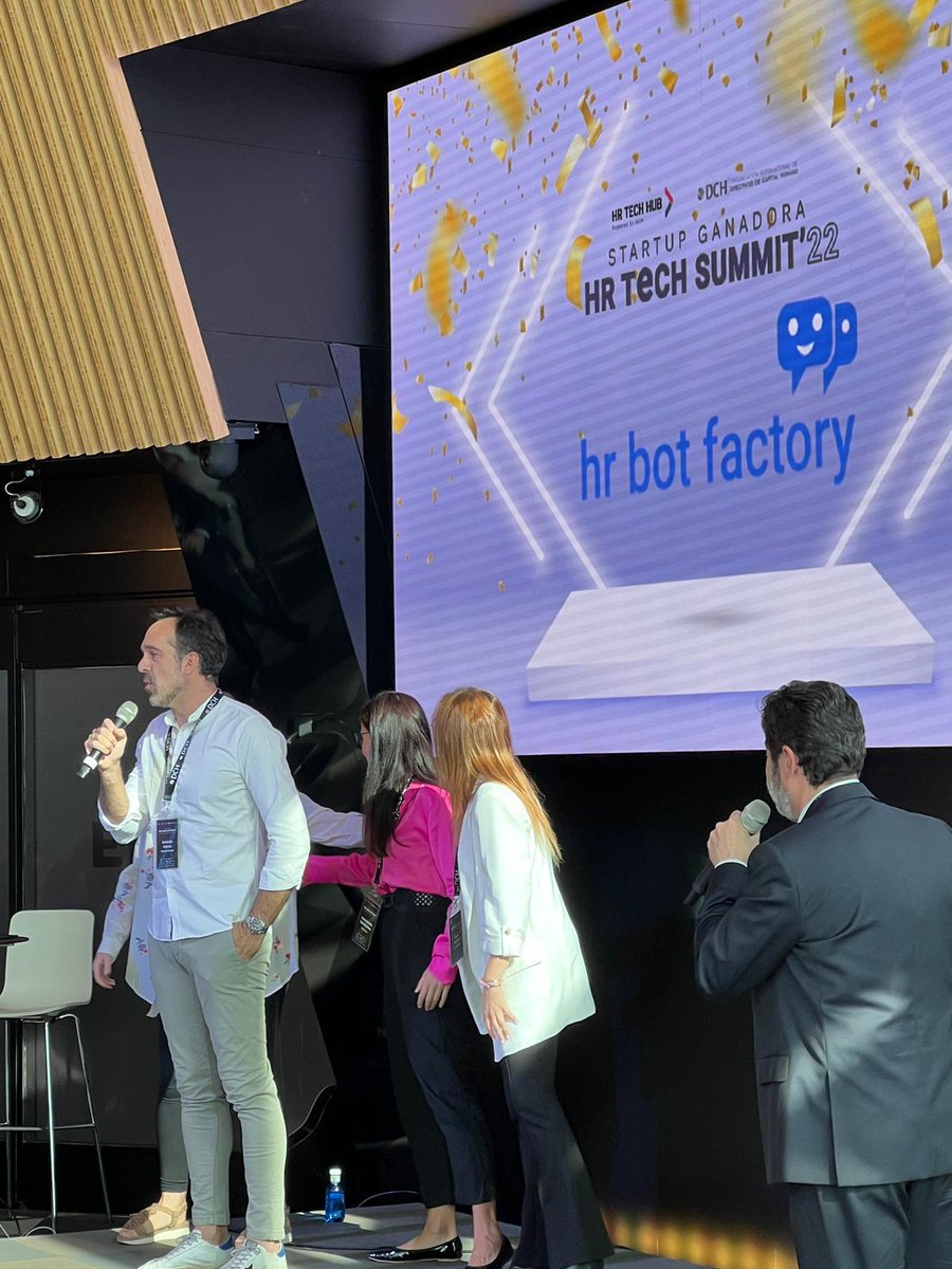 velorahr's tweet photo. ¡GANADORES HR TECH SUMMIT!🏆
Una vez más nuestros fundadores @corral_ant & @jongonzalo , han vuelto a subir al pódium 🏅
Estamos muy emocionados por haber conseguido el primer lugar en #HRTECHSUMMIT, encuentro sobre #Digitalización y #RecursosHumanos, organizado por @OrgDCH https://t.co/VD7y0xT74s