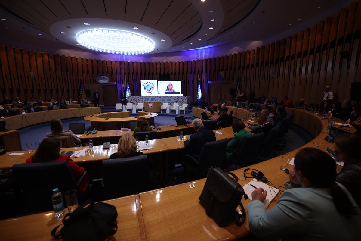 UN_BiH's tweet photo. The #SDGweekinBiH officially started!
15 different activities, events &amp; discussions will be held over the next 7 days, starting w today's #sustainabledevelopment financing talk @JointSDGFund🌿📈 

W @zamisli2030 &amp; in cooperation w @Vijeceministara SDGs Council in 🇧🇦, 🙏@SwedenBiH https://t.co/ZGtTYXl1El