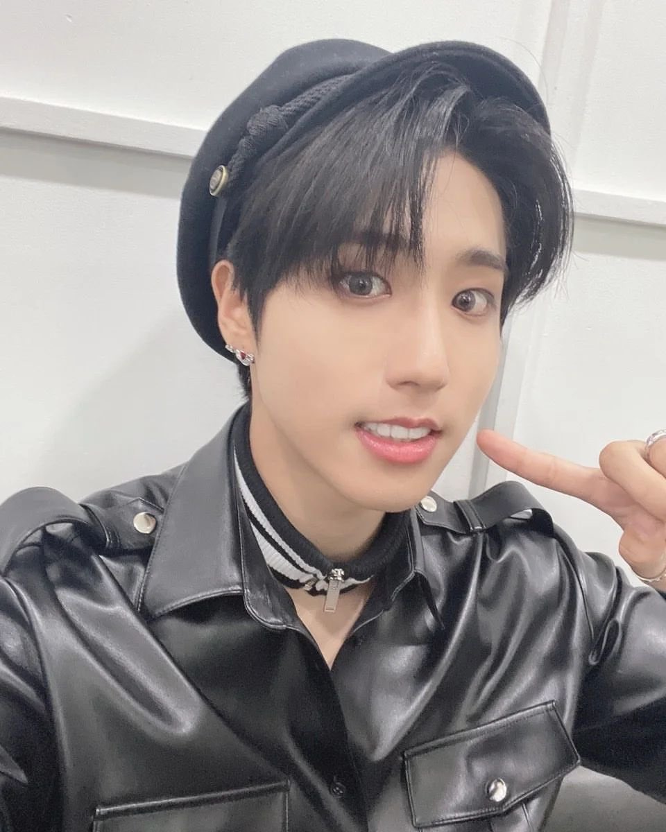 StayUpBr's tweet photo. [🪩07.10.22 #IG] Atualização do Instagram - HAN.

“A primeira transmissão foi tão, tão divertida!!! Até amanhã, mantenha-se em forma~~!
#lovryou #STAY #CASE143 #MAXIDENT”

🖇 https://t.co/mTv6HE1hCU

#StrayKids #스트레이키즈 #MAXIDENT #CASE143

~ 🍬 https://t.co/lluGA1PYK3