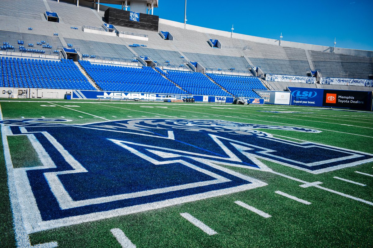 MemphisFB's tweet photo. When the sun goes down, the spotlight comes on 💡

#ALLIN | #GoTigersGo https://t.co/Oum3Ya7ZrP