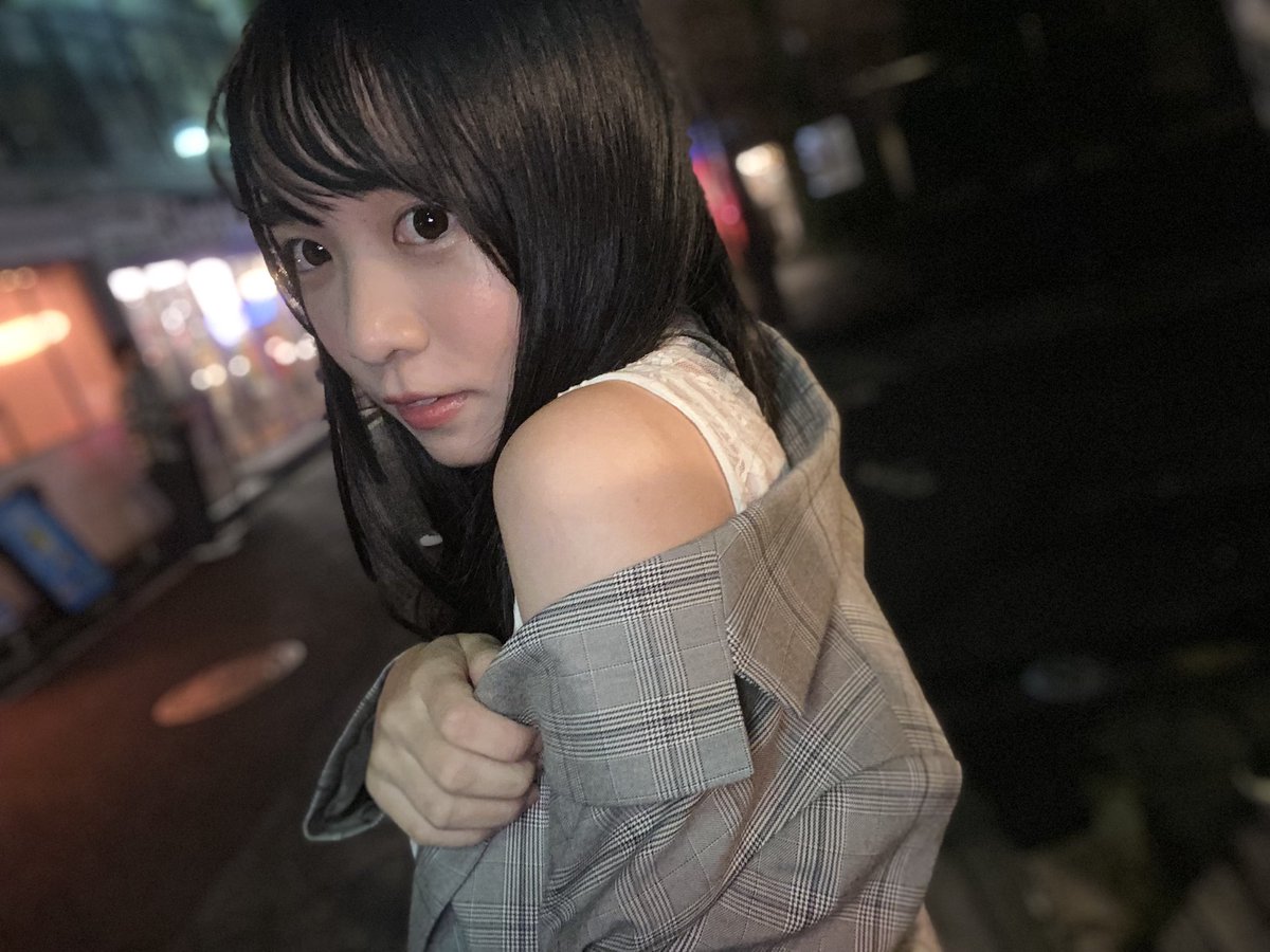tsubakinoyuko's tweet photo. iPhone純正カメラ 生彼女感🌃 https://t.co/AGivxztGDZ