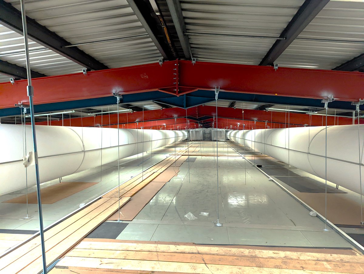 Here's something you don't see everyday. Prihoda fabric ducts used as transfer ducts in the roof void. These ducts are 1500mm diameter. This was also a Prihoda installation undertaken for the M&amp;E Contractor. For more on our installation service read here: prihoda.co.uk/services/fabri…