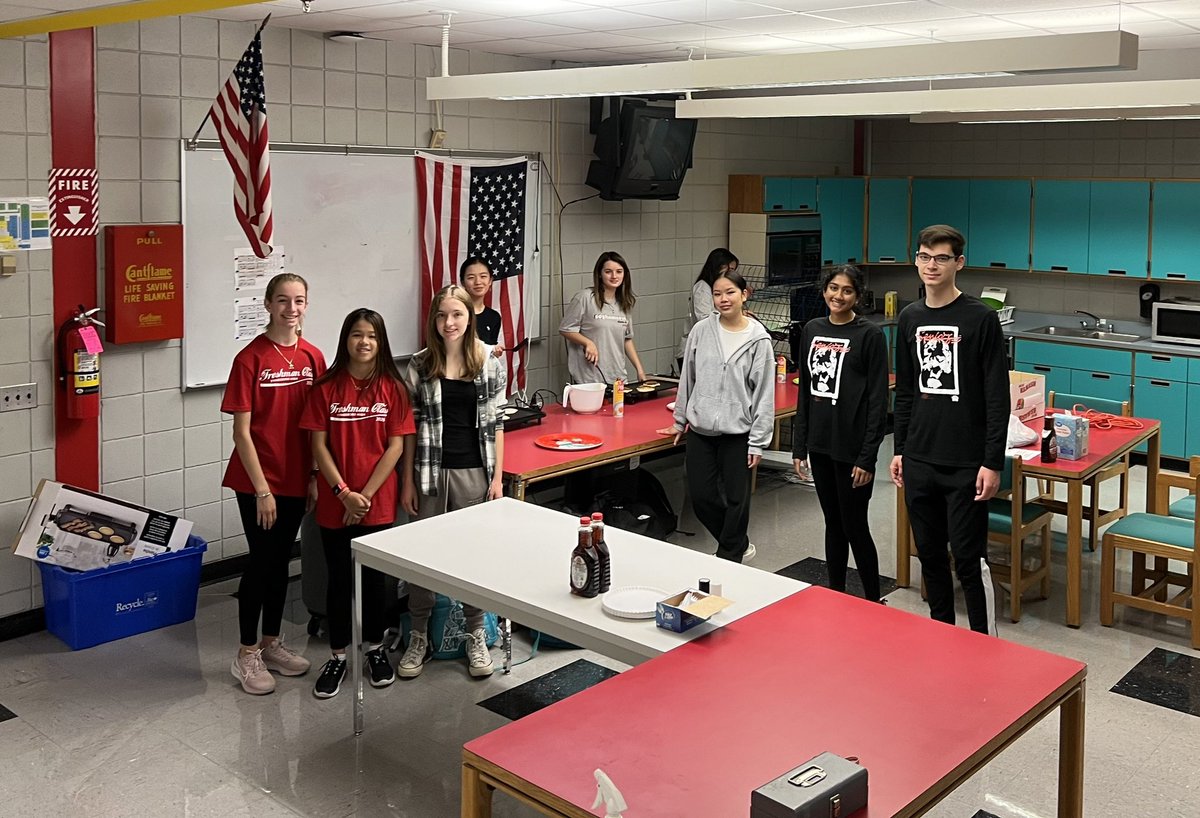 Pancake breakfast!
Come to the teachers’ lounge $1/pancake all proceeds go to the Red Cross! <a href="/TyngHighPrin/">Jeffrey Ogden</a>