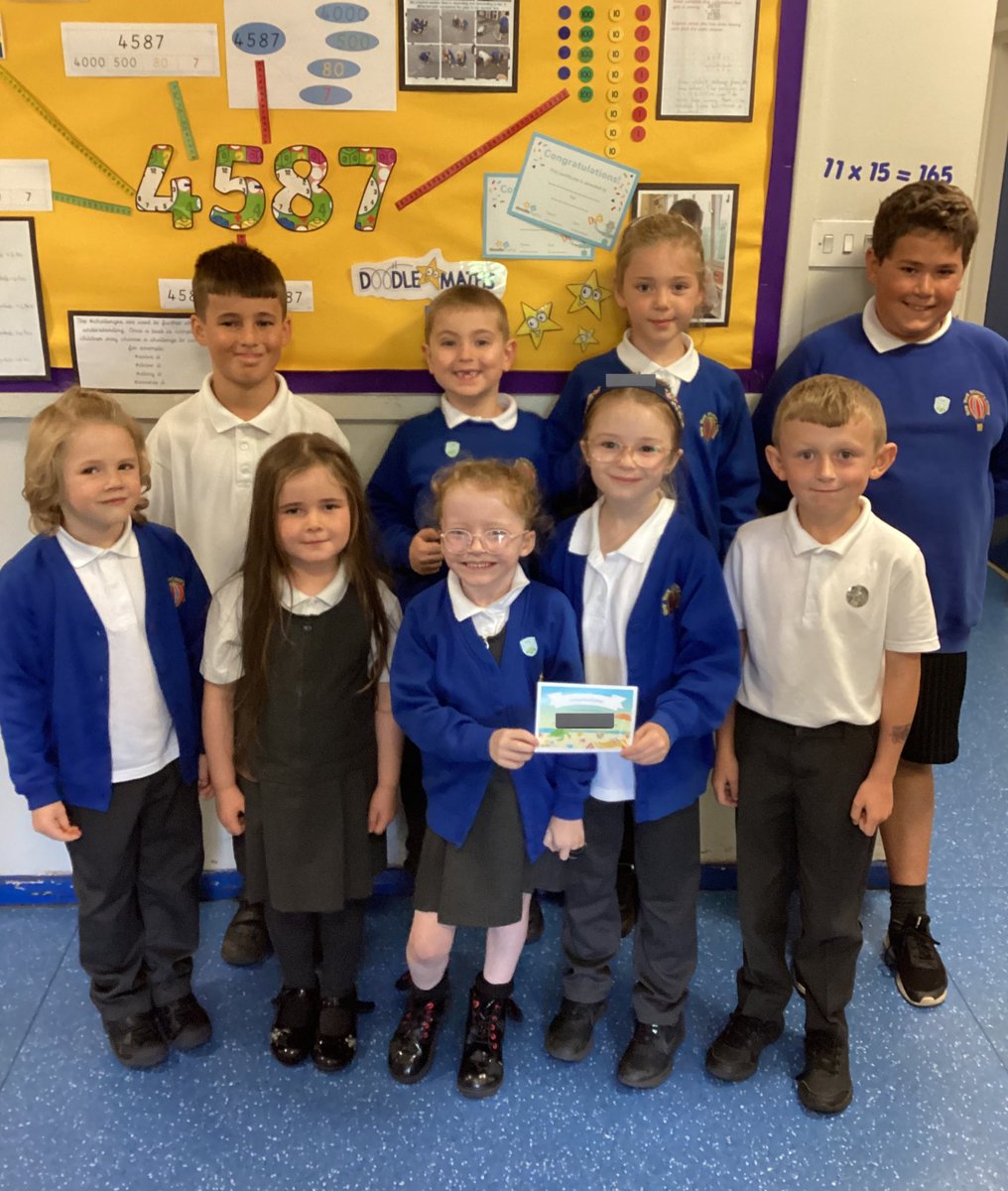 NYPSTigersYr4's tweet photo. I am SO proud of these Top Doodlers earning their pin badges and certificates for the Summer Doodle Challenge @DoodleMaths @Newyorkprimary https://t.co/K4rcn5OZJa