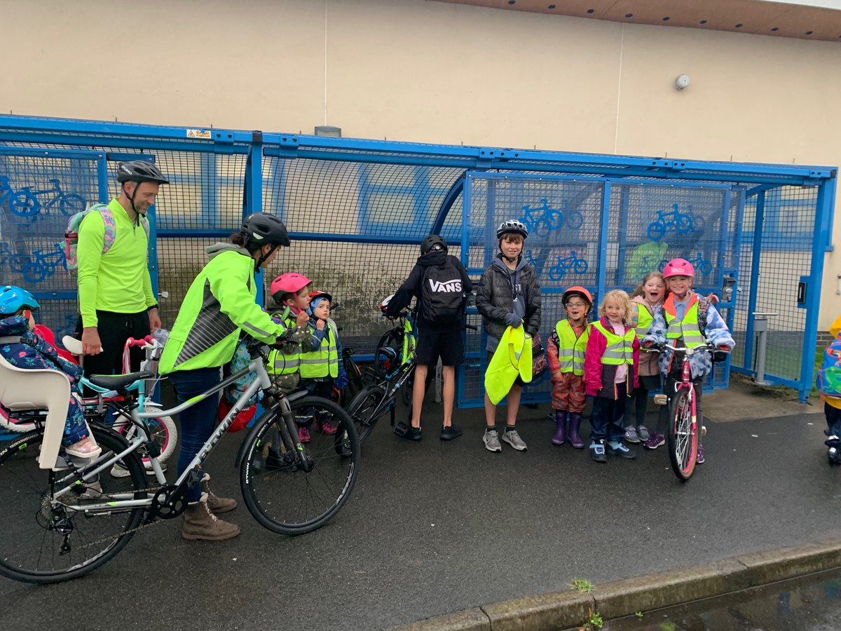 Merrylee Bike Bus (@bikebusmerrylee) on Twitter photo With ominous dark clouds overhead, we set off with a bigger group of <a href="/BikeBusMerrylee/">Merrylee Bike Bus</a> kids and parents this morning and arrived <a href="/MerryleePS/">Merrylee Primary</a> in slightly chaotic fashion seconds before the heavens well and truly opened! #CycleToSchoolWeek With ominous dark clouds overhead, we set off with a bigger group of <a href="/BikeBusMerrylee/">Merrylee Bike Bus</a> kids and parents this morning and arrived <a href="/MerryleePS/">Merrylee Primary</a> in slightly chaotic fashion seconds before the heavens well and truly opened! #CycleToSchoolWeek