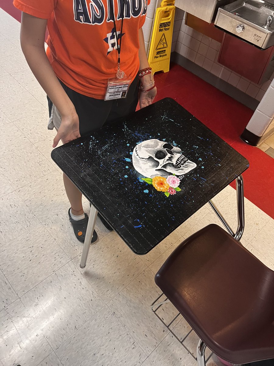 There is no shortage of talent at Hitchcock High School.   A desk covered with graffiti in a Spanish class is made anew by our talented art teacher, Ms Sanchez!  New favorite seat in the Spanish classroom! Just Wow!  #HHSWorldChangers