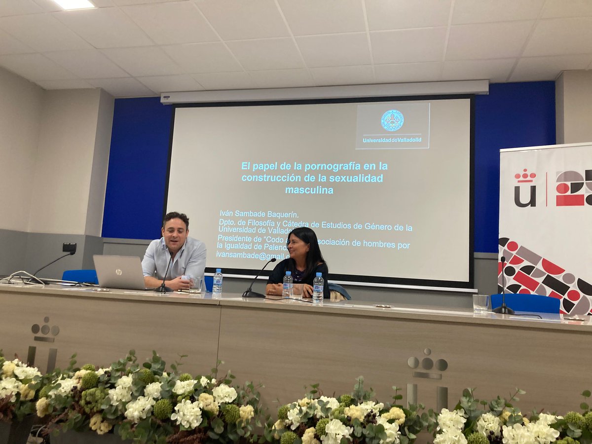 María Ávila Bravo-Villasante tweet media