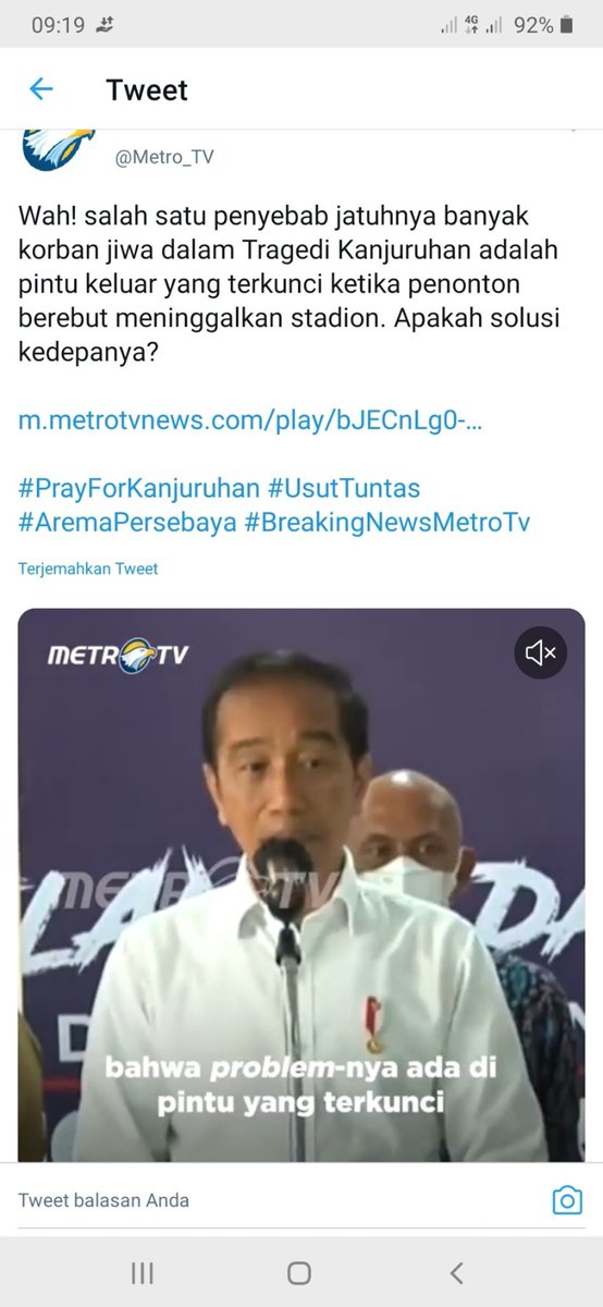 MasSuyatno1's tweet photo. @budimandjatmiko Begitulah Lucunya Kehidupan

#Tragedi KM _50
Yg mjd Tersangka #Rest_Area

Tragedi Stadion_Kanjuruhan
Yg mjd Tersangka #Pintu

Itulah Negri #Konoha

Lucu Nian Ye
Lucu
👌 https://t.co/tUCdtDKx4J