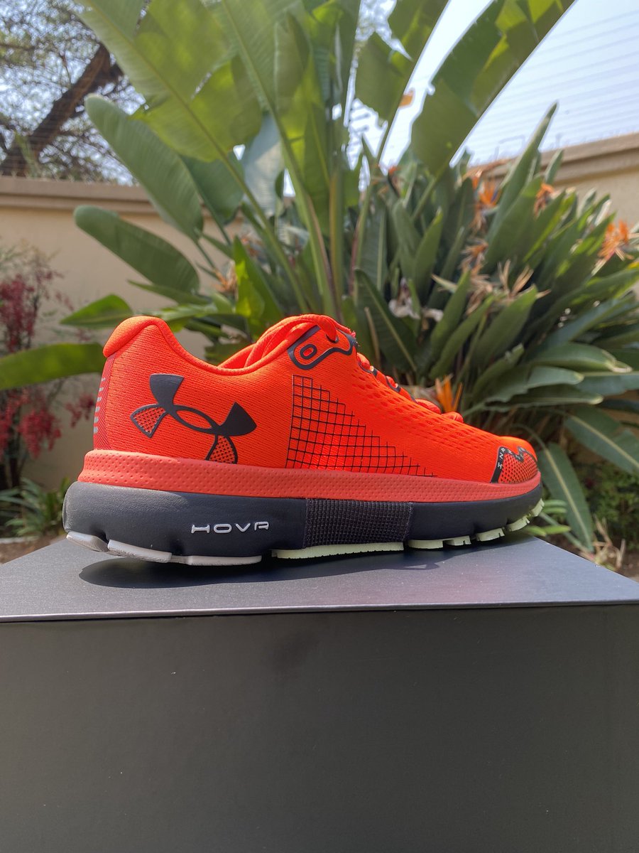 T_Mailwane's tweet photo. There is a heatwave and I know why 🔥🔥🔥. These Infinite 4’s are bringing the heat. #UASquad #TheOnlyWayIsThrough @underarmourza @UnderArmour https://t.co/7WszXdEVo8