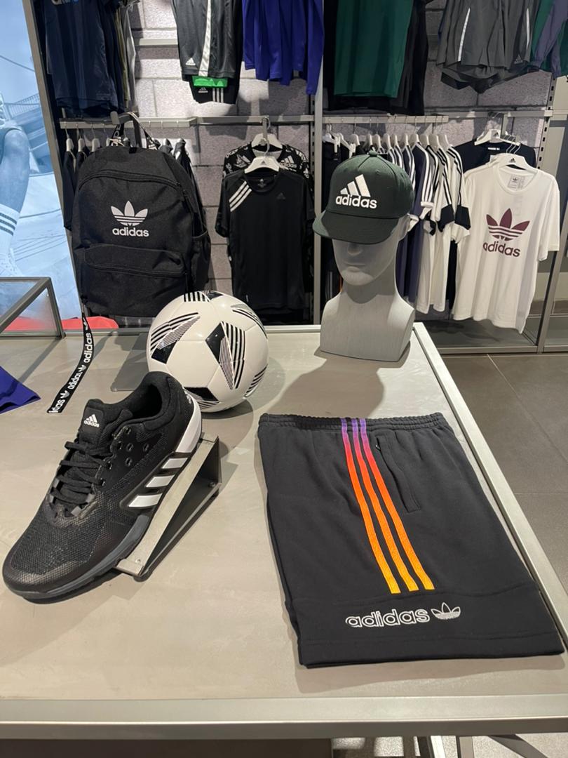 Kachidey4you's tweet photo. You go buy shoe today, tomorrow e go spoil
Why not buy your Original Reebok, adidas shoes from https://t.co/Xy0mV5kBbx and save yourself from the stress
You can walk down to their store at 31 Bode Thomas Street Surulere
#bCODELifeIsNotASpectatorSport
#bcodestorelaunch https://t.co/cBPLJAofy1