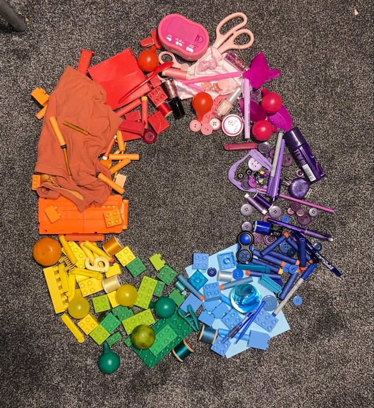 Year 7 have been busy assembling colour wheels this week in response to Tony Cragg. Fantastic effort 👏🎨