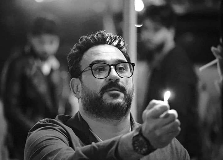 ارجع لـ ورا خطوتين ، وشوف اللي فات من حياتك ، هتلاقي إن ولا حاجة من اللي كنت هتموت عليها زمان بقت فارقة معاك دلوقتي..