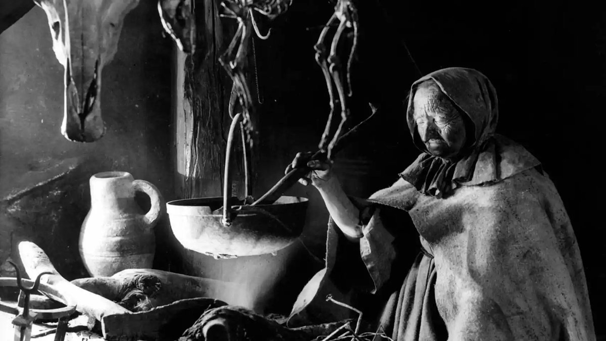 RAKELSH_autor's tweet photo. 🔴#jesuspalacios #JesusPalacios #haxan #cine #falsodocumental @elcultural
"Häxan" y el falso documental de terror cumplen 100 años y Jesús Palacios lo celebra:
https://t.co/1sRv3oNSbZ https://t.co/qMjG8SeGAI