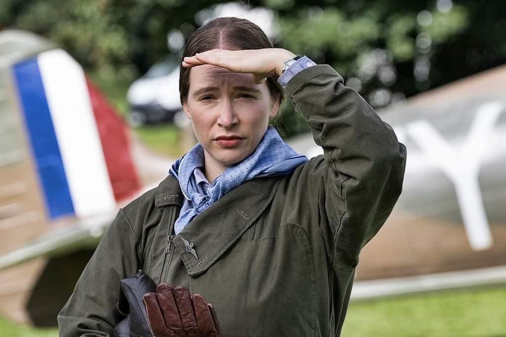 HannahtheH's tweet photo. Amazing work from the lovely crew and cast of @BattleOverBrit, what a talented and kind team to be on set with! 😍 https://t.co/u0w87cy61P