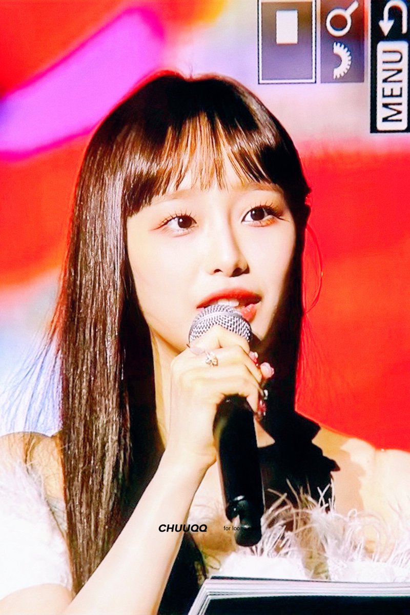 chuu_qq's tweet photo. 221007 
#이달의소녀 #LOONA #츄 #Chuu https://t.co/WlVTLcMImp