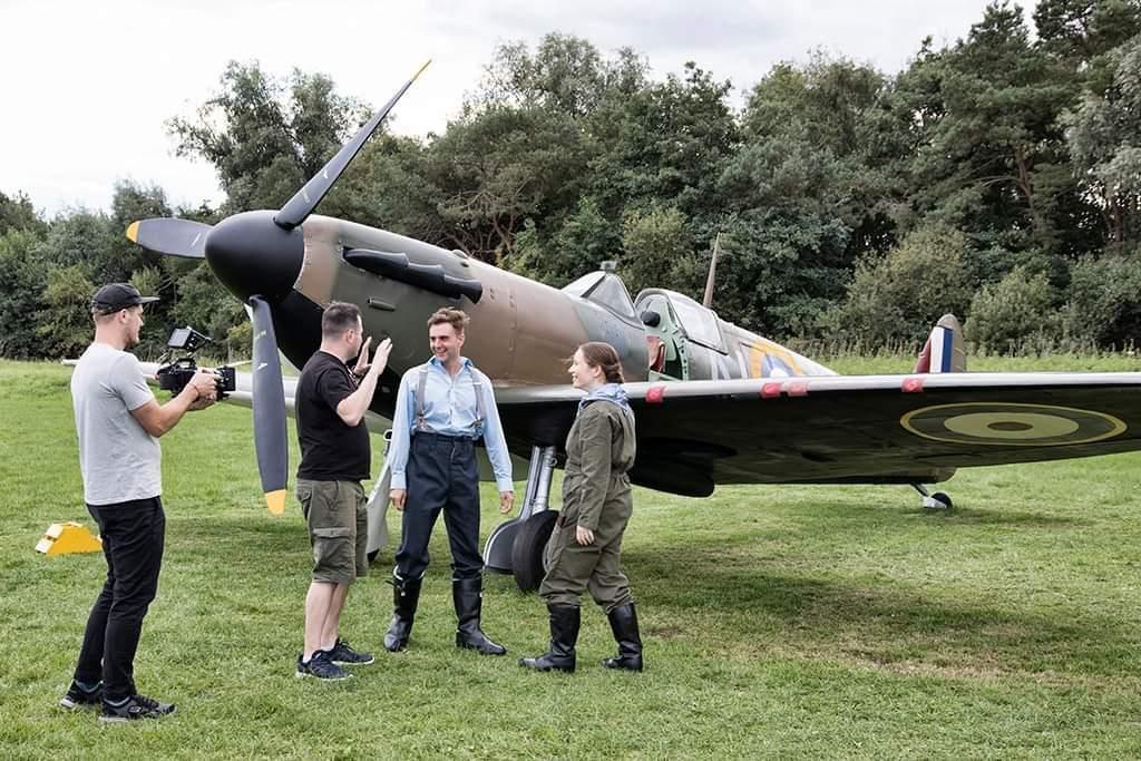 HannahtheH's tweet photo. Amazing work from the lovely crew and cast of @BattleOverBrit, what a talented and kind team to be on set with! 😍 https://t.co/u0w87cy61P