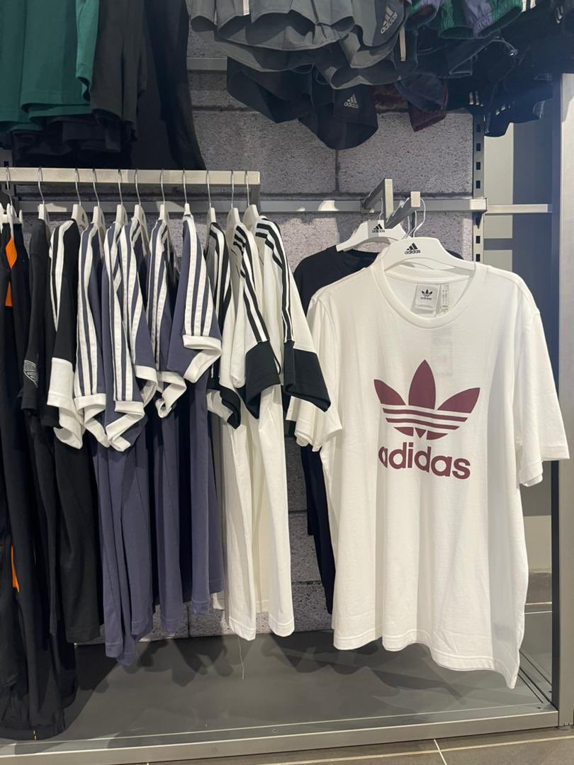 Real__jaeflex's tweet photo. This feels like a drop of heaven for me 🥰🥰🥰
You can get Havaianas, Skechers, Reebok at the shop.
Visit https://t.co/eF8EMWMbOs .
#bCODELifeIsNotASpectatorSport
#bCODEStoreLaunch https://t.co/G8j6MLVcgb