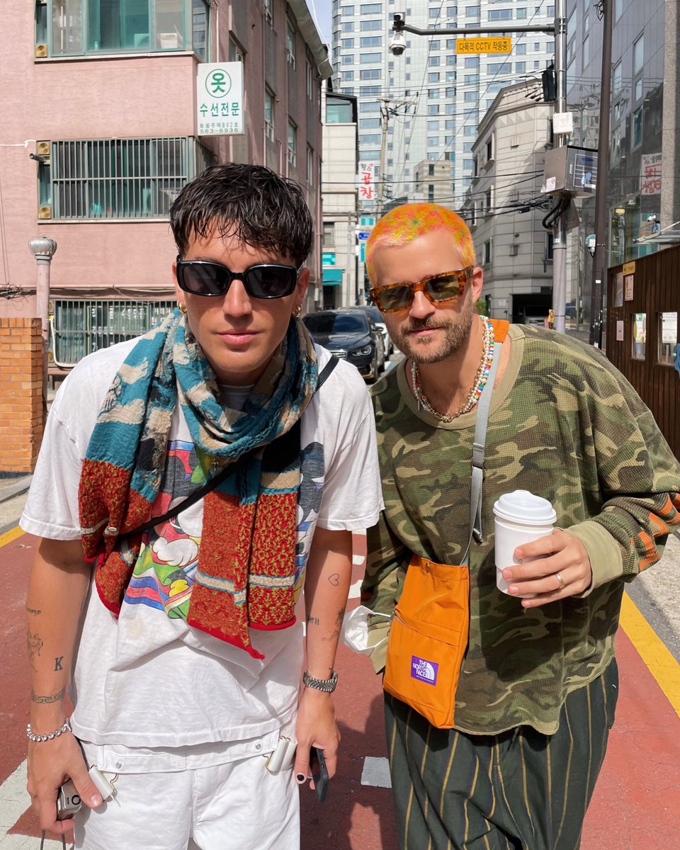 thisisLANY's tweet photo. lany ♡ korea https://t.co/WG99uJHzKQ